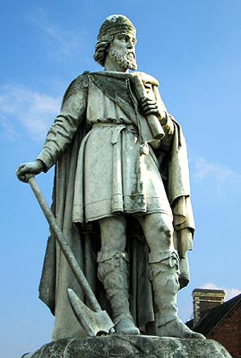 King Alfred's Statue in Wantage -  Nash Ford Publishing